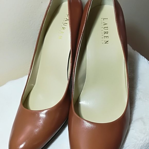 Ralph Lauren- Tan - 10 B. Navy Blue - 10 B. - Picture 2 of 6